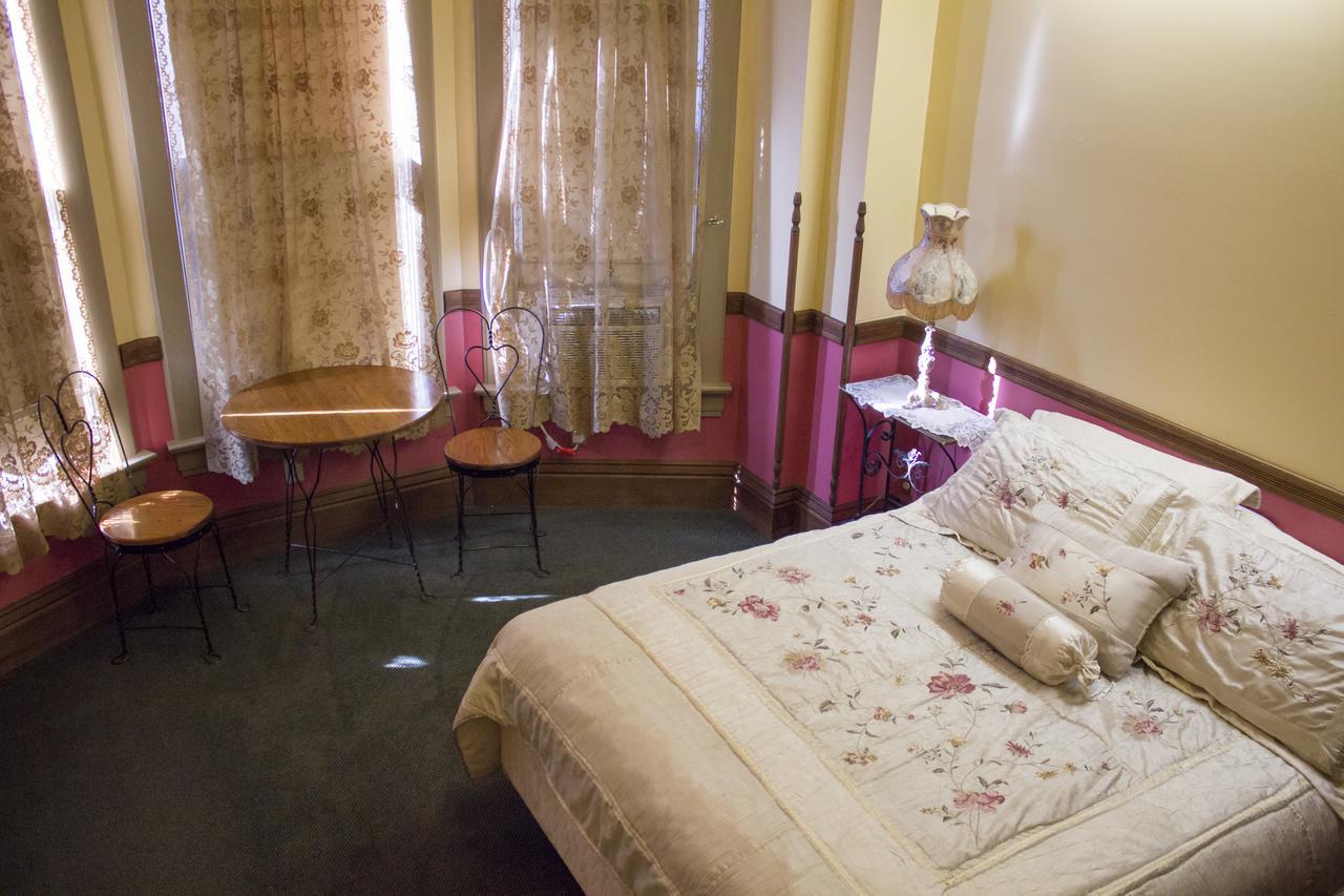 The Cottage House Council Grove Екстер'єр фото